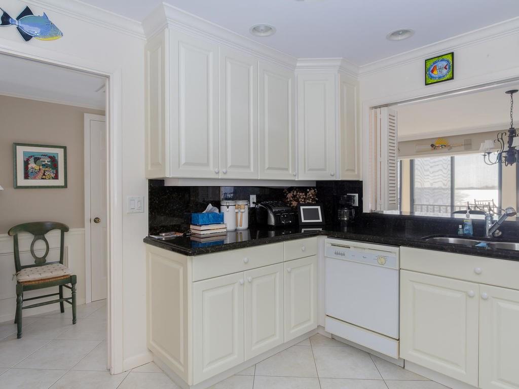 1001 Bay Road, Unit 203 Vero Beach, FL 32963 - Photo 15 of 30 Gallery Image 15