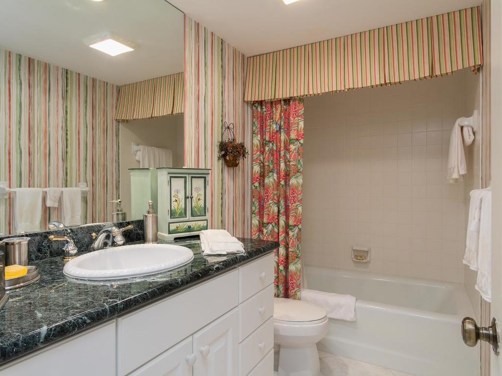 1001 Bay Road, Unit 203 Vero Beach, FL 32963 - Photo 25 of 30 Gallery Image 25