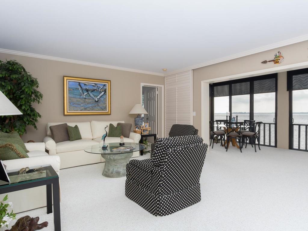 1001 Bay Road, Unit 203 Vero Beach, FL 32963 - Photo 6 of 30 Gallery Image 6