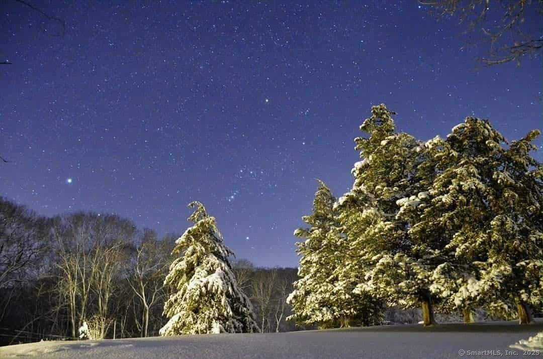 414 Canterbury Road Brooklyn, CT 06234 - Photo 2 of 40