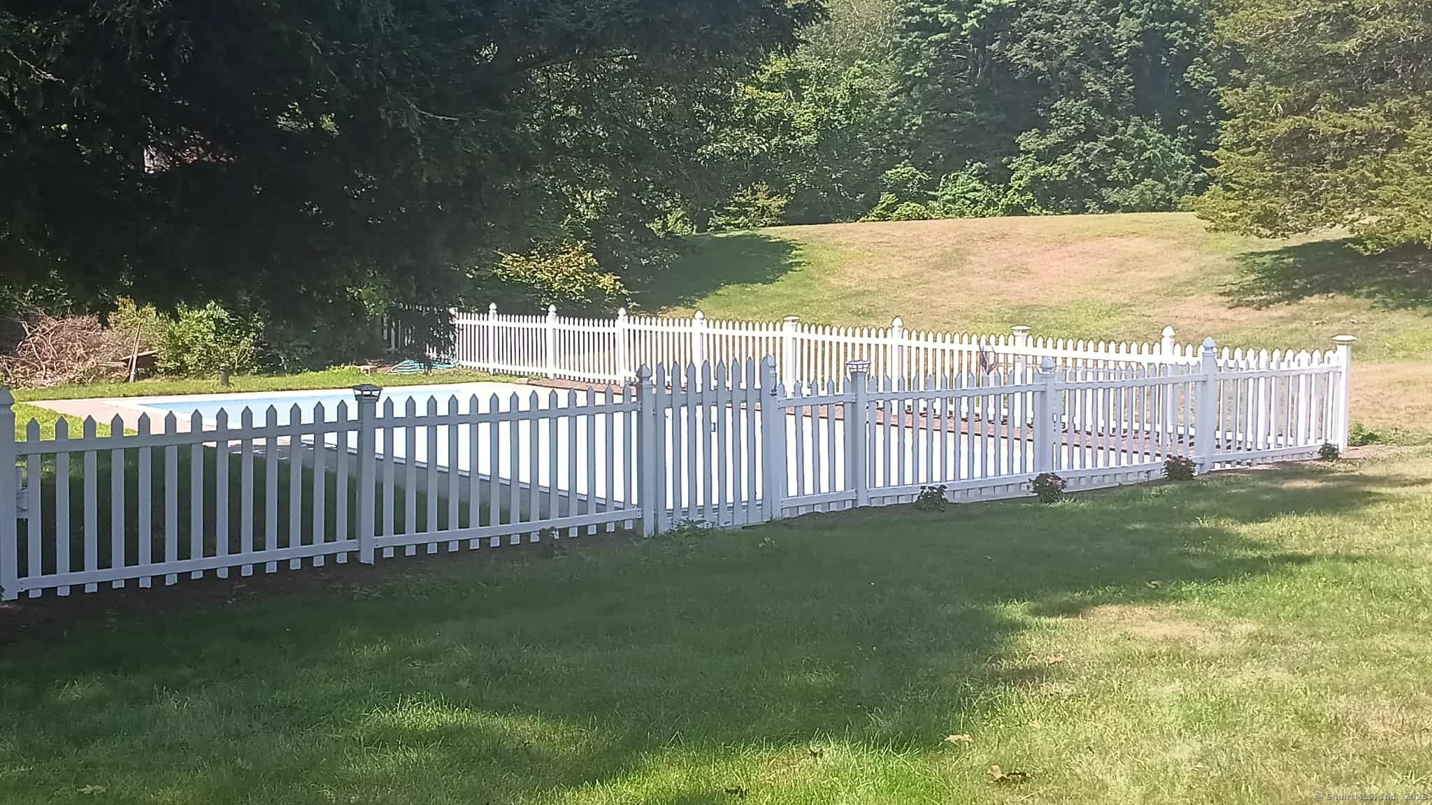 414 Canterbury Road Brooklyn, CT 06234 - Photo 27 of 40 Get the pool up and running for next summer!