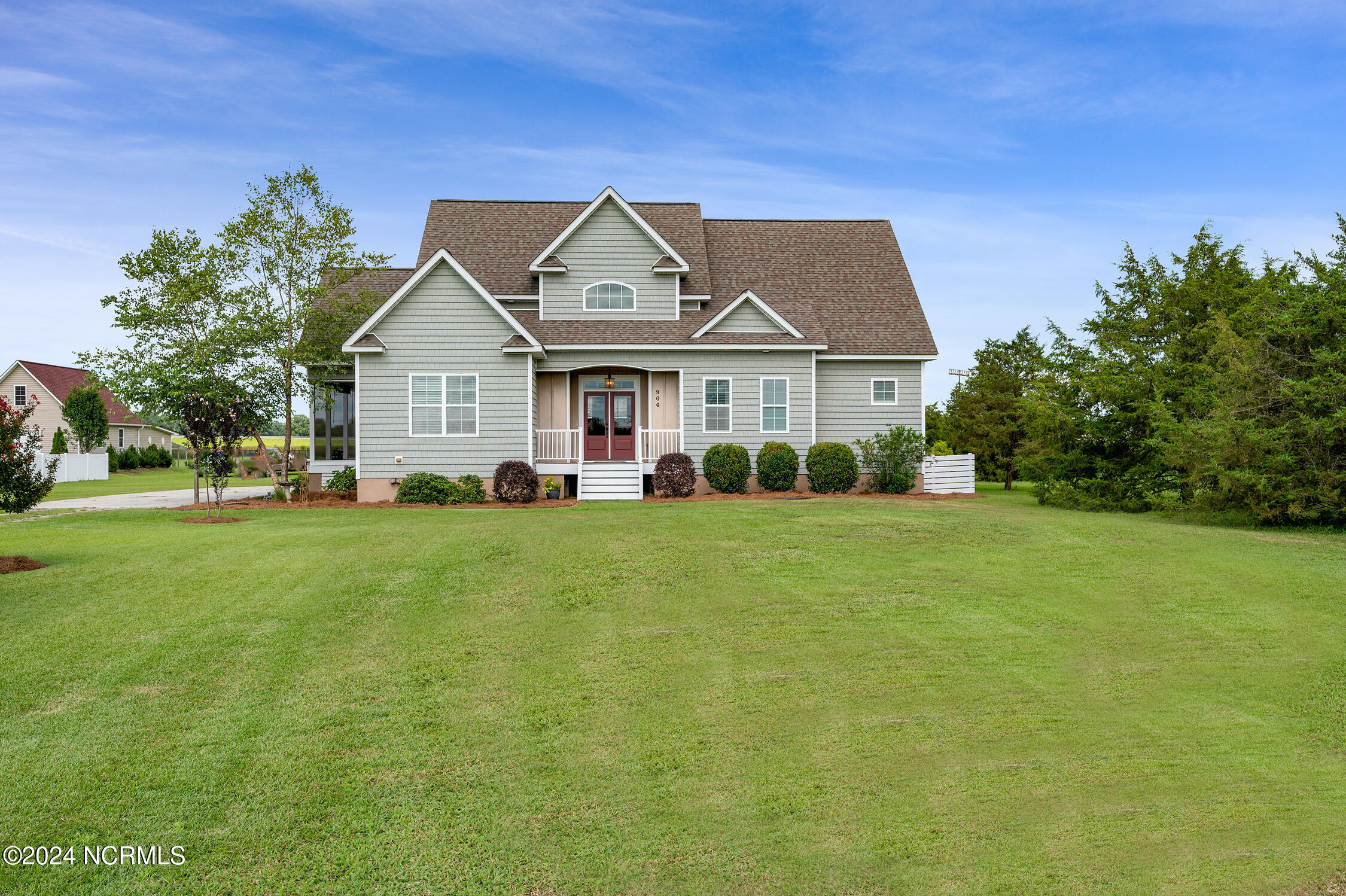 904 Abbot Farm Road-00002