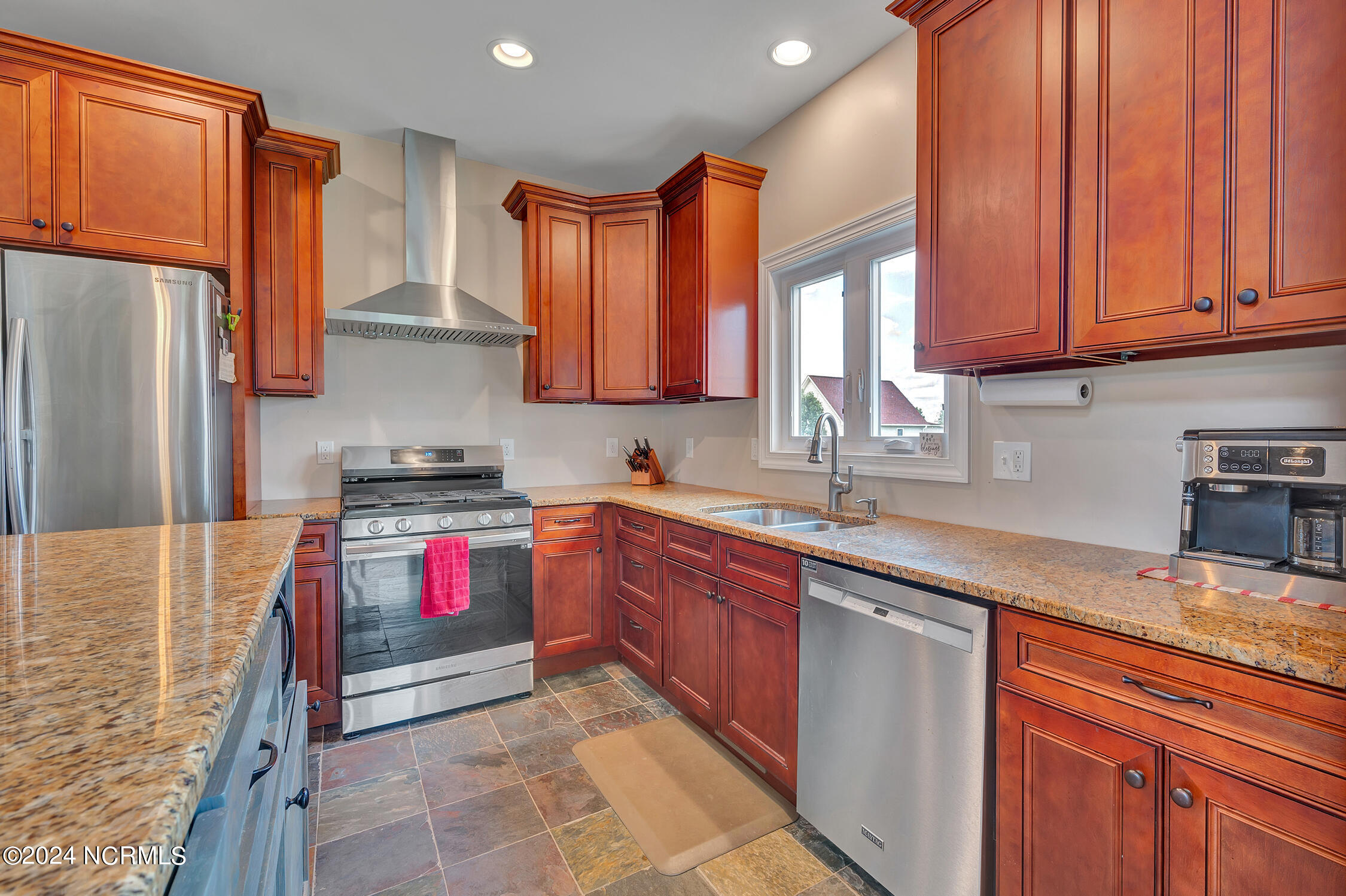 904 Abbott Farm Road Ayden, NC 28513 - Photo 19 of 60 904 Abbot Farm Road-00023