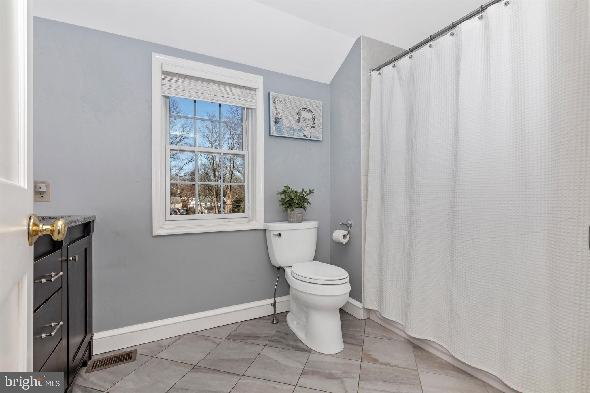 802 Longfield Road Glenside, PA 19038 - Photo 46 of 73 Hall Bathroom