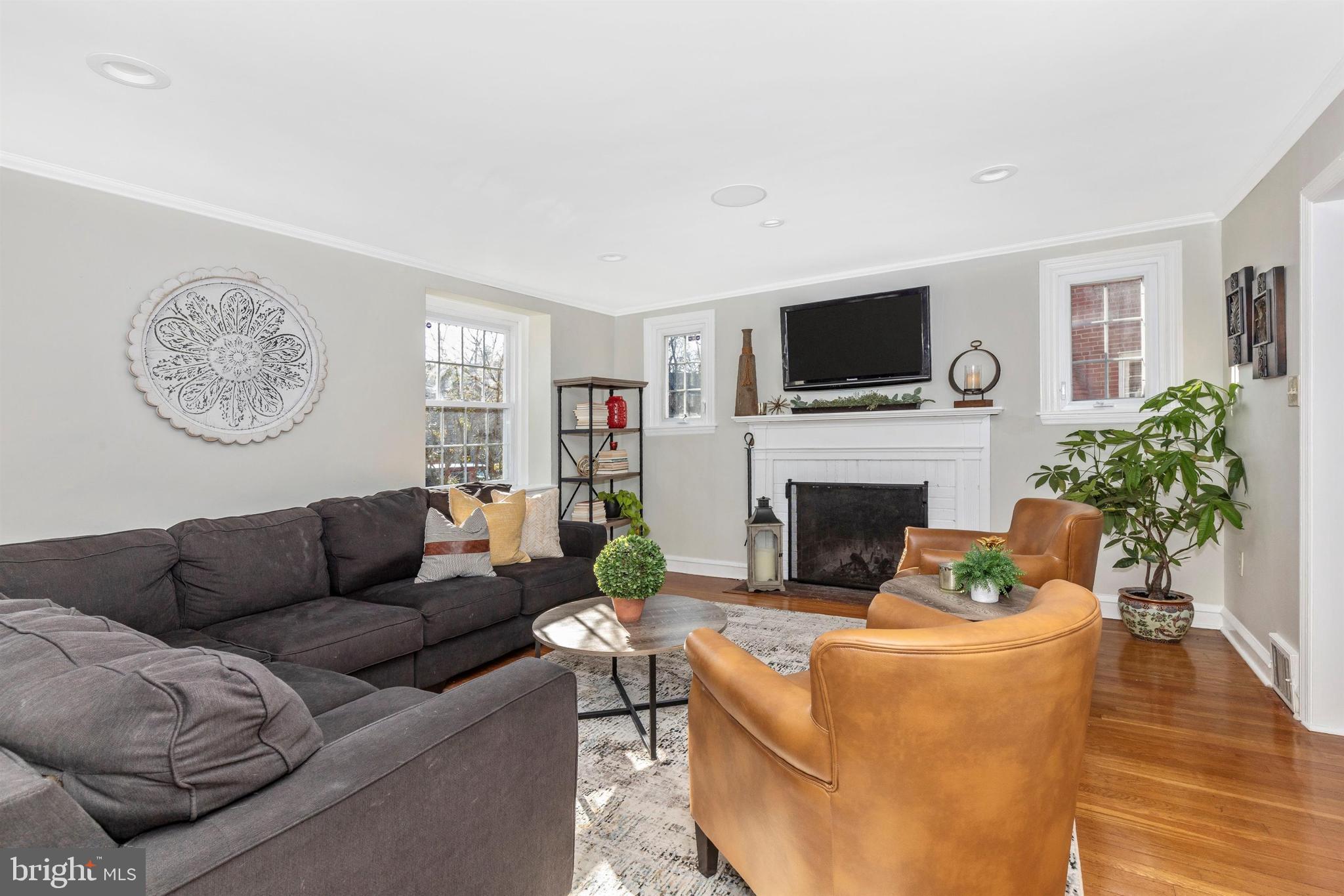 802 Longfield Road Glenside, PA 19038 - Photo 10 of 73