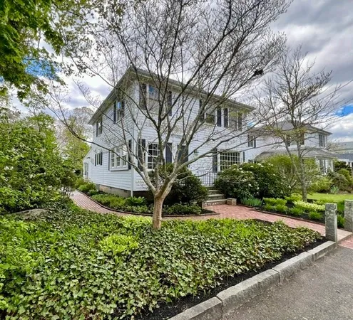 $795,000 | 102 Main Street, Marion, MA 02738