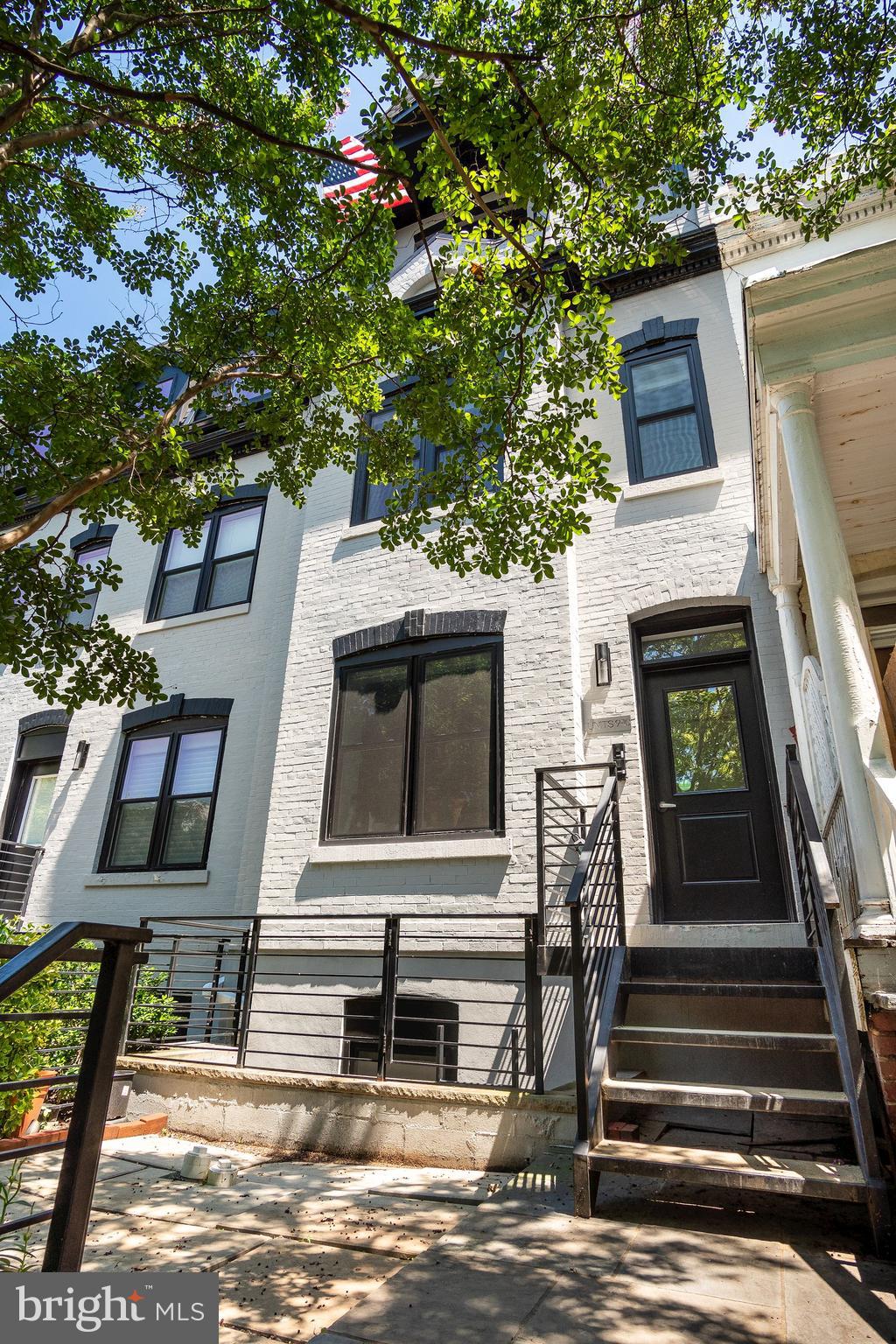 2303 Ontario Road Northwest Washington, DC 20009 - Photo 26 of 36