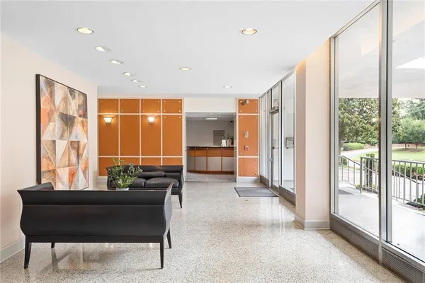 $2,400 | 130 26th Street Northwest, Unit 205, Atlanta, GA 30309