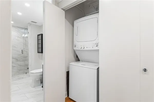 $2,400 | 130 26th Street Northwest, Unit 205, Atlanta, GA 30309