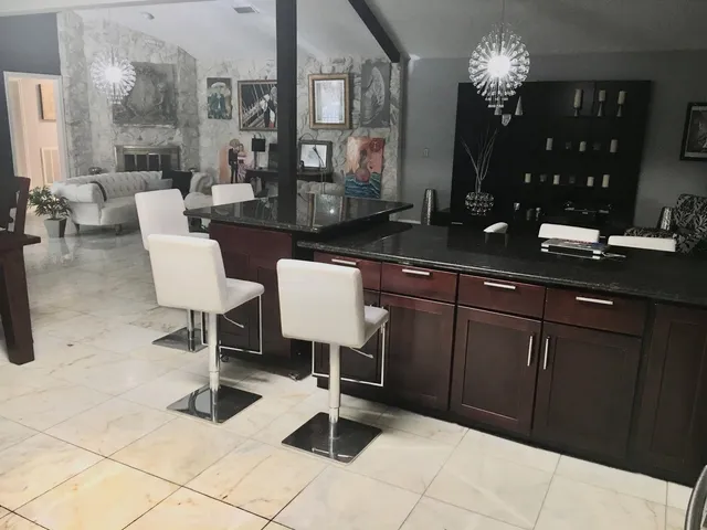 $2,200 | 5908 Kiam Street, Houston, TX 77007