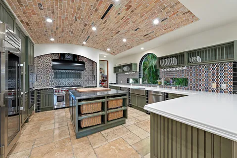 $11,985,000 | 2929 Marys Way, West Palm Beach, FL 33410