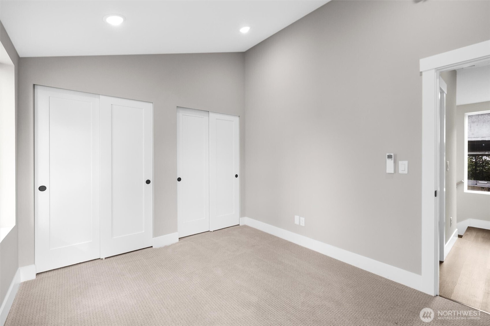 503 Northeast 42nd Street Seattle, WA 98105 - Photo 16 of 18