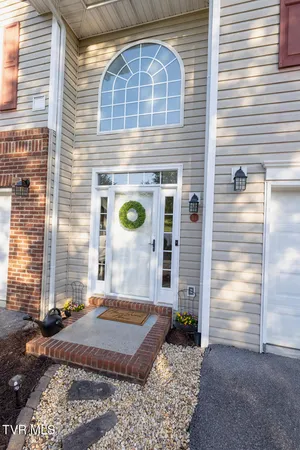 $249,900 | 1824 King College Road, Unit B4, Bristol, TN 37620
