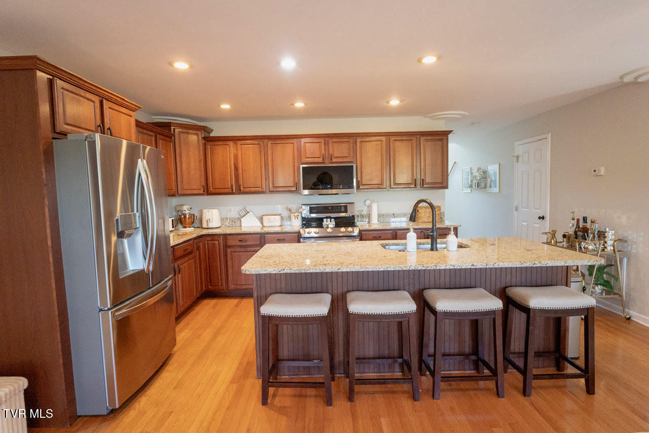 1824 King College Road, Unit B4 Bristol, TN 37620 - Photo 10 of 29 26