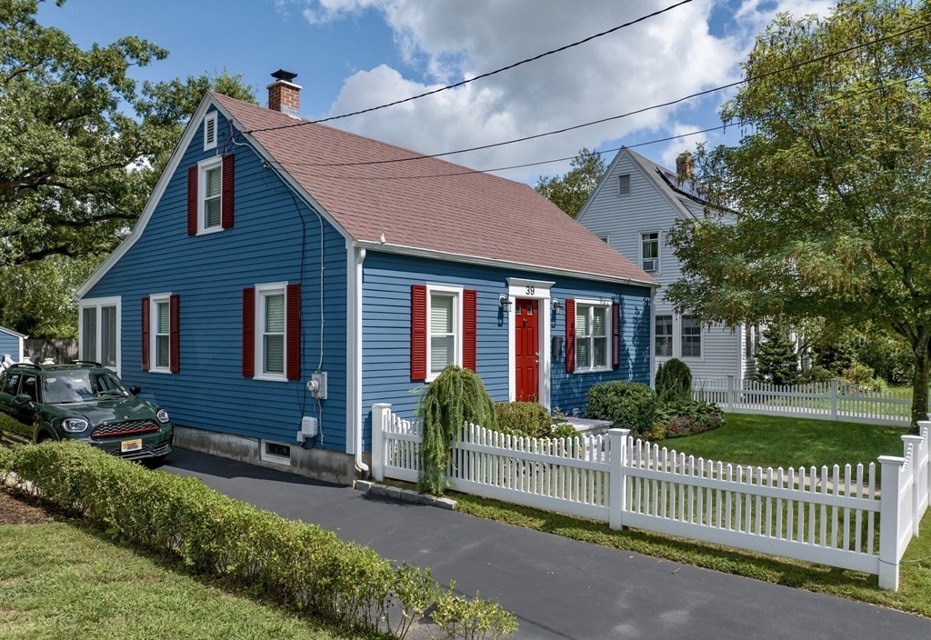 39 Ridgewood Terrace Northampton, MA 01060 - Photo 1 of 28 Gallery Image 1