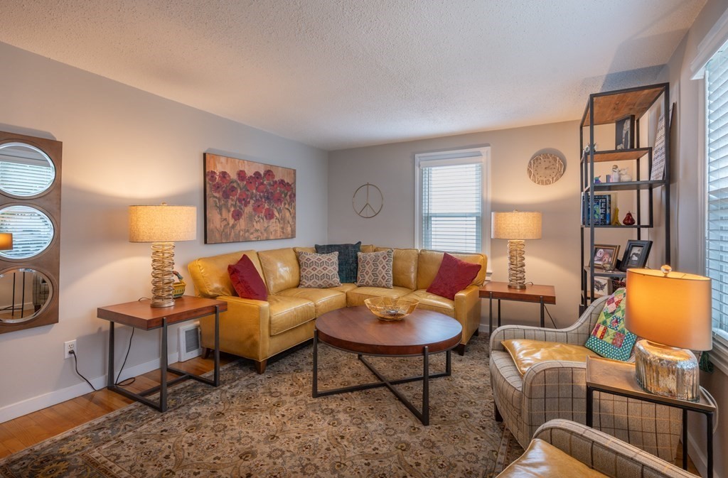 39 Ridgewood Terrace Northampton, MA 01060 - Photo 17 of 28 Gallery Image 17