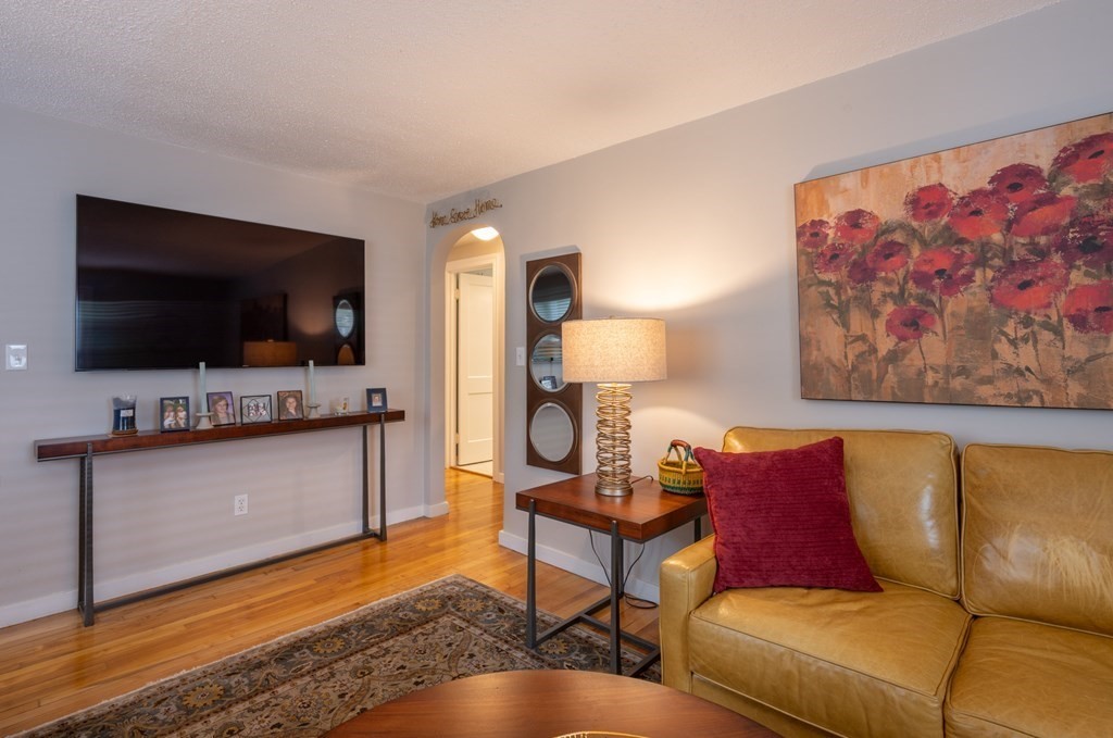 39 Ridgewood Terrace Northampton, MA 01060 - Photo 18 of 28 Gallery Image 18