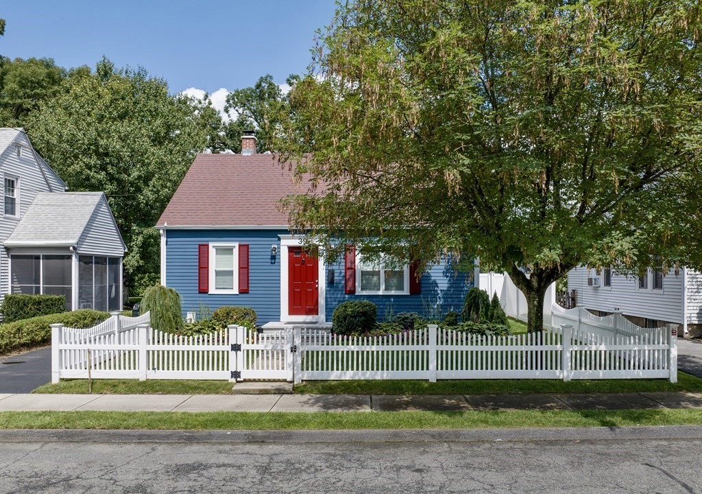 39 Ridgewood Terrace Northampton, MA 01060 - Photo 2 of 28 Gallery Image 2