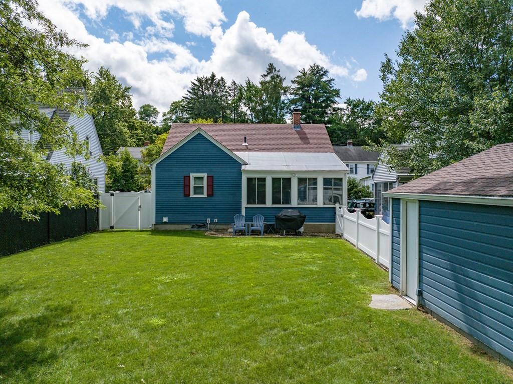 39 Ridgewood Terrace Northampton, MA 01060 - Photo 6 of 28 Gallery Image 6