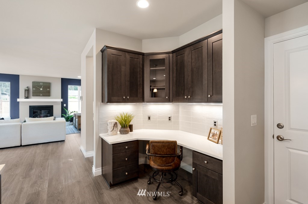 6325 Southeast 5th Place, Unit 13 Renton, WA 98059 - Photo 11 of 25