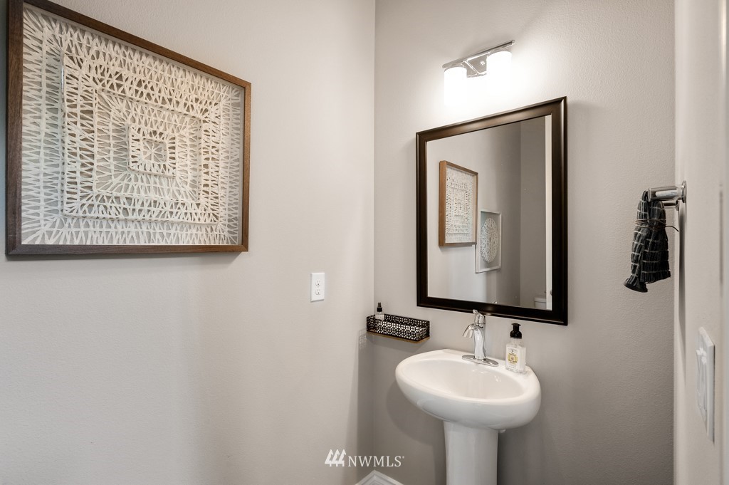 6325 Southeast 5th Place, Unit 13 Renton, WA 98059 - Photo 15 of 25