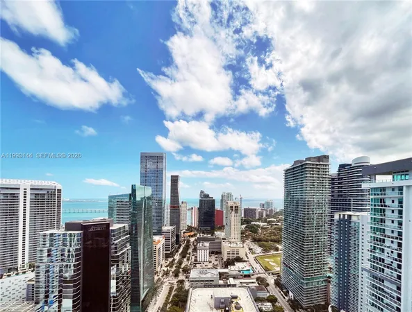 $6,500 | 1060 Brickell Avenue, Unit 4207, Miami, FL 33131