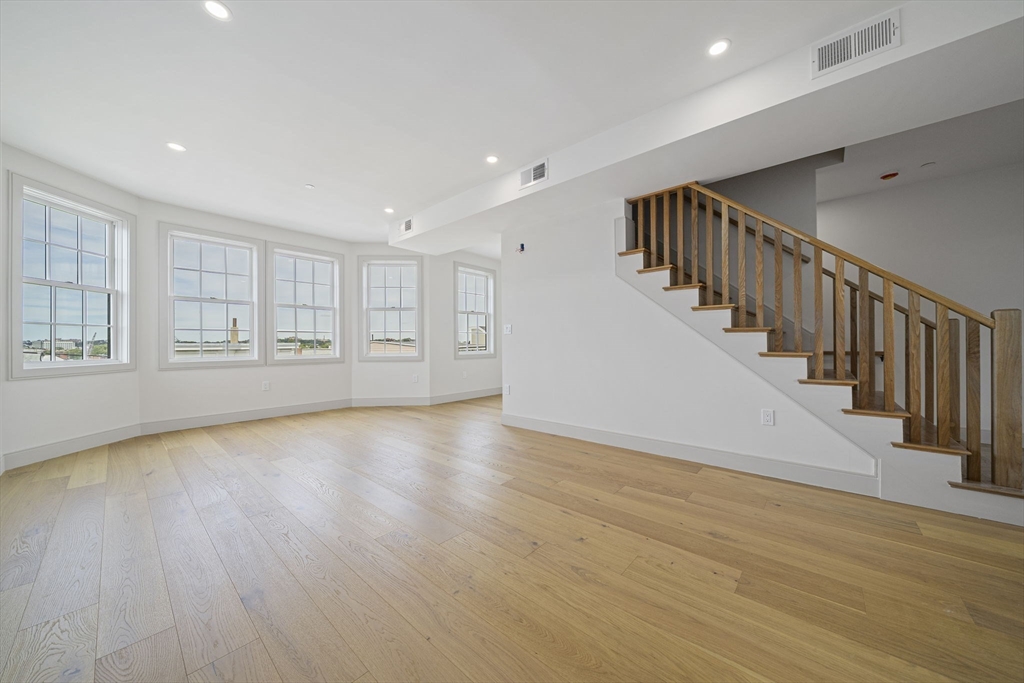 59 Falcon Street, Unit 4 Boston, MA 02128 - Photo 6 of 25