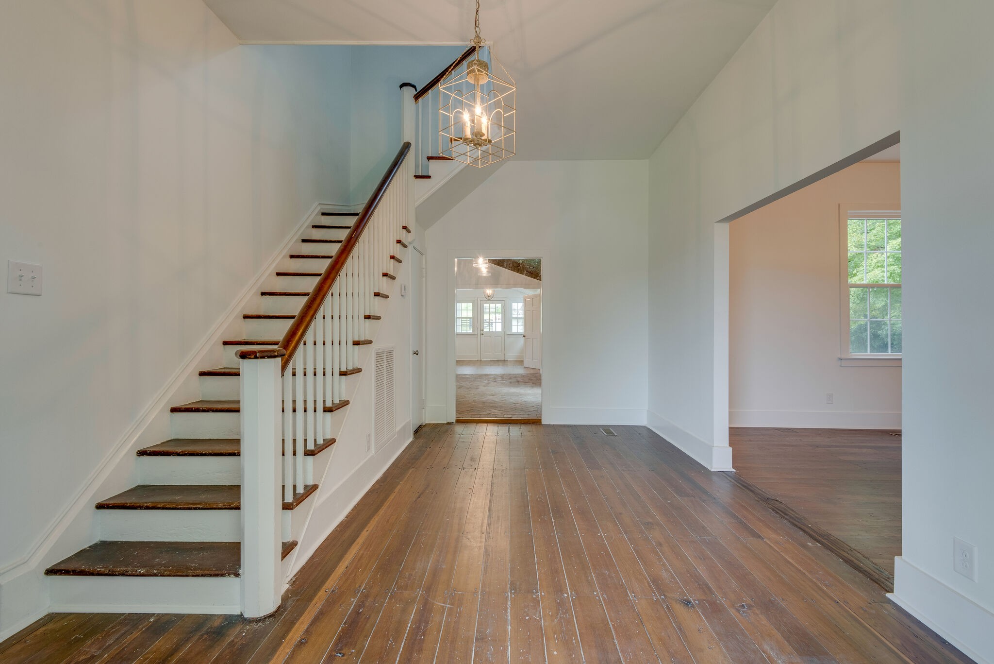 1065 Dozier Boat Dock Road Charlotte, TN 37036 - Photo 4 of 27