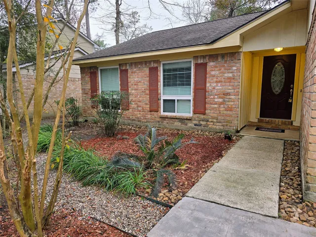 $1,795 | 29 Coralberry Road, The Woodlands, TX 77381