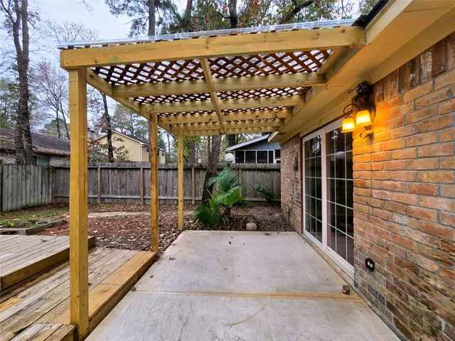 $1,795 | 29 Coralberry Road, The Woodlands, TX 77381