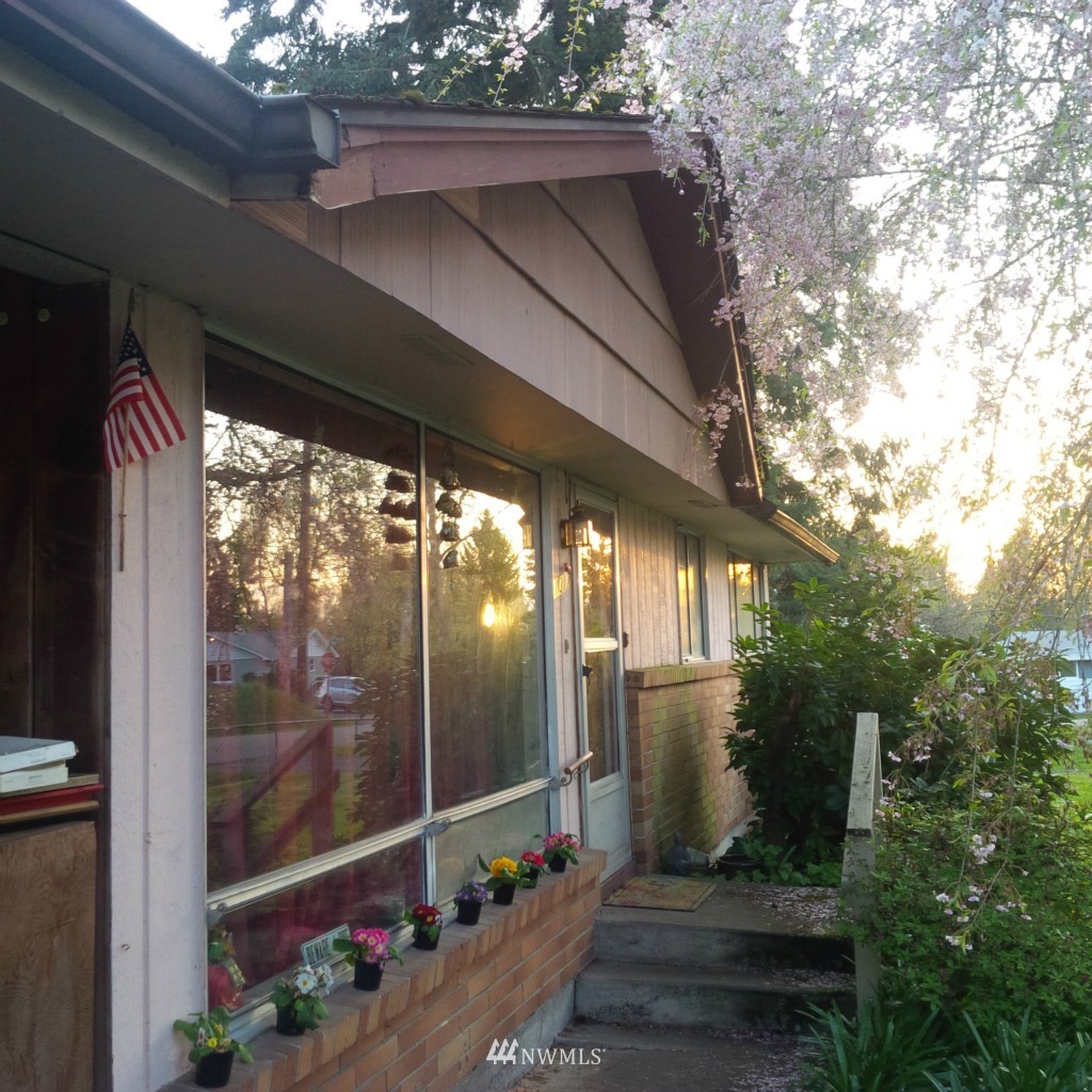 11317 Southeast 169th Street Renton, WA 98055 - Photo 1 of 4