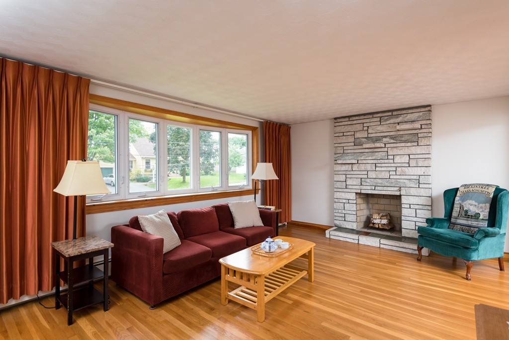 15 Grace Road Braintree, MA 02184 - Photo 3 of 29 Gallery Image 3