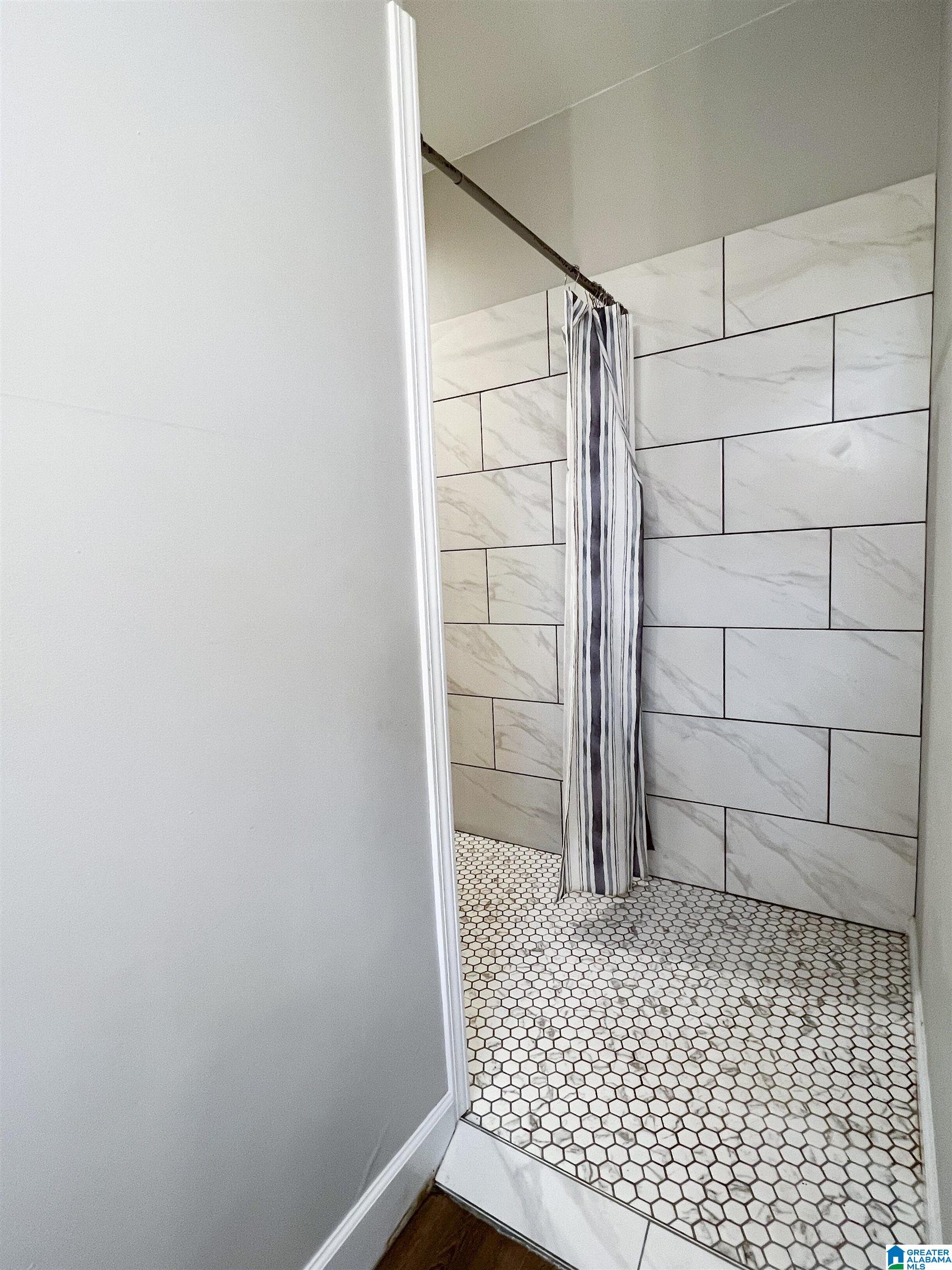 329 Southwest 2nd Street Roanoke, AL 36274 - Photo 8 of 43