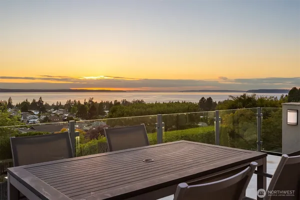 $3,095,000 | 227 Highland Drive, Edmonds, WA 98020