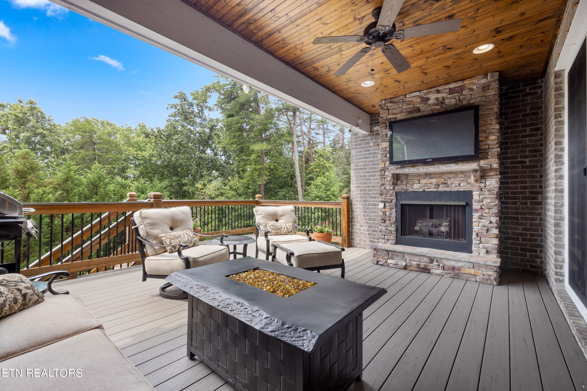 2163 Mystic Ridge Road Knoxville, TN 37922 - Photo 7 of 55 Gallery Image 7