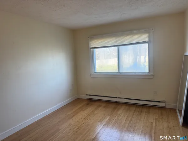 $1,200 | 250 North Bishop Avenue, Unit 27, Bridgeport, CT 06610