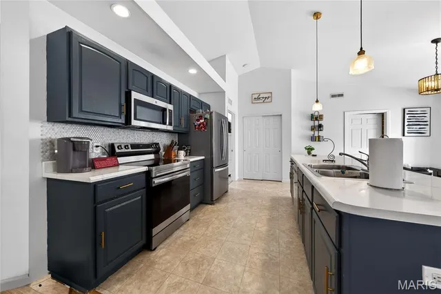 $230,000 | 2239 Wismer Avenue, Overland, MO 63114