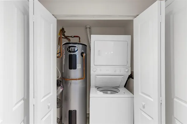 $3,200 | 511 Southeast 5th Avenue, Unit 910, Fort Lauderdale, FL 33301