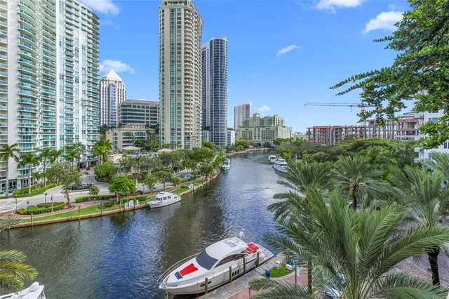 $3,200 | 511 Southeast 5th Avenue, Unit 910, Fort Lauderdale, FL 33301