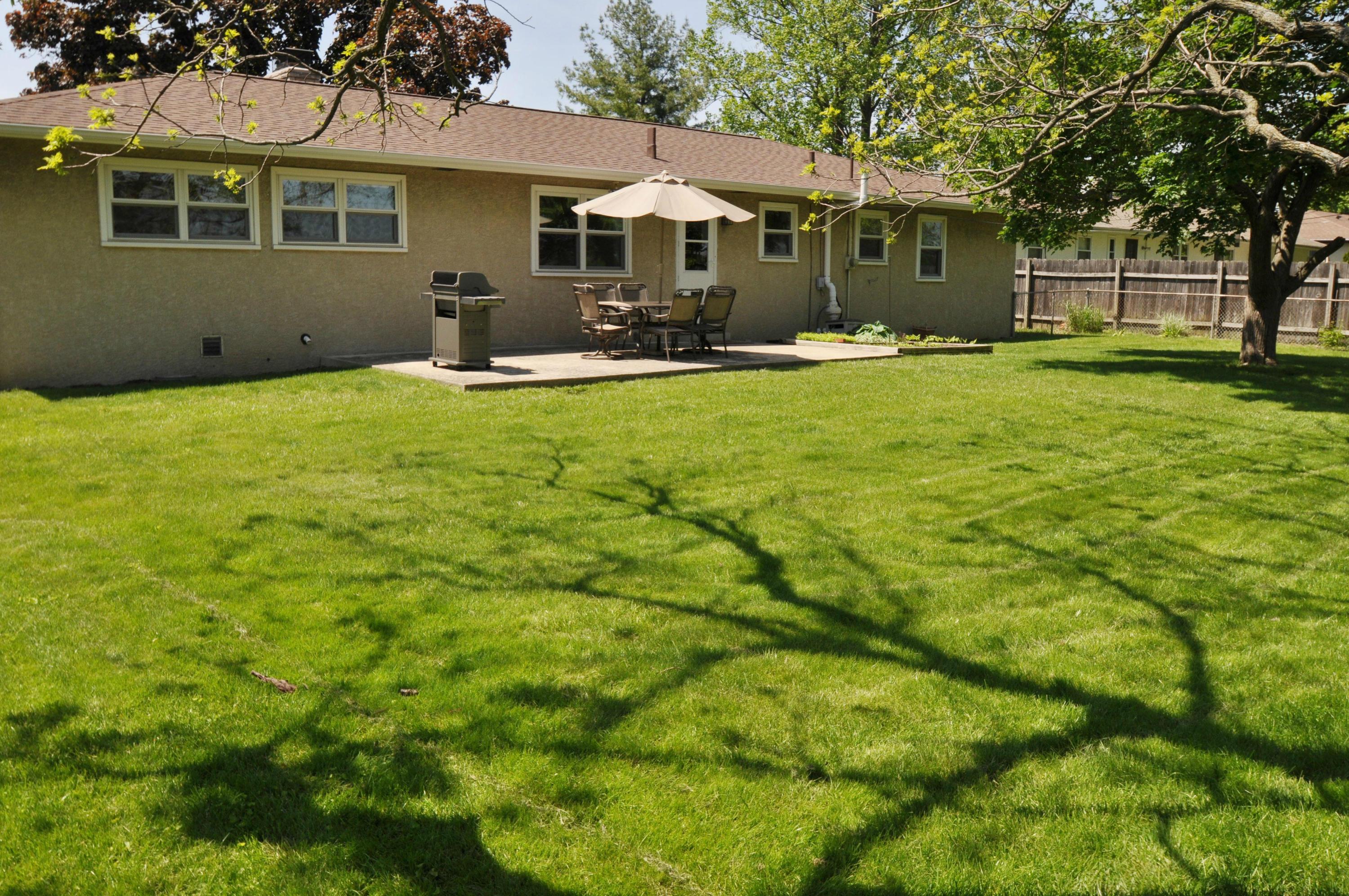 3768 Mountview Road Columbus, OH 43220 - Photo 4 of 30