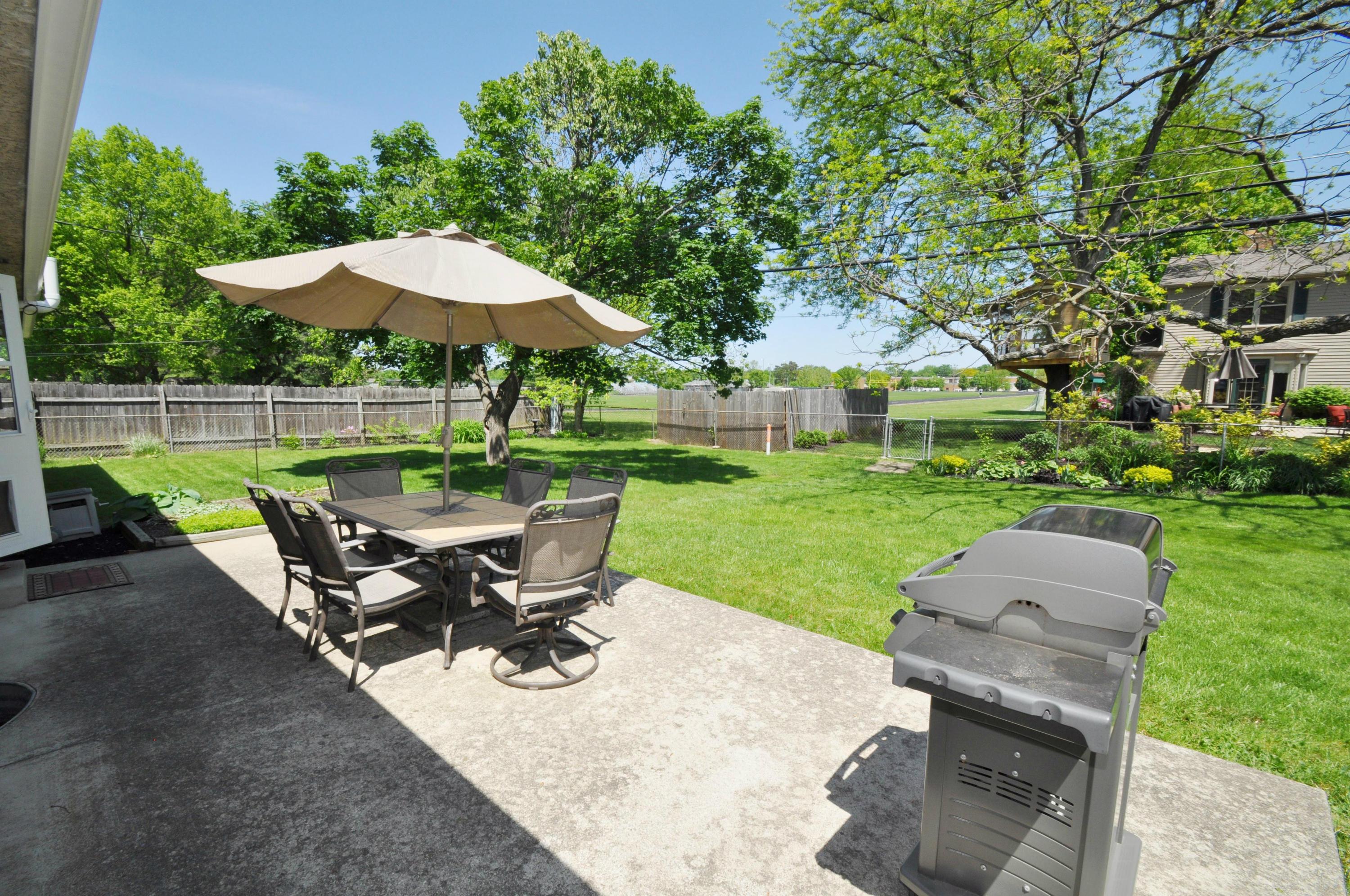 3768 Mountview Road Columbus, OH 43220 - Photo 5 of 30