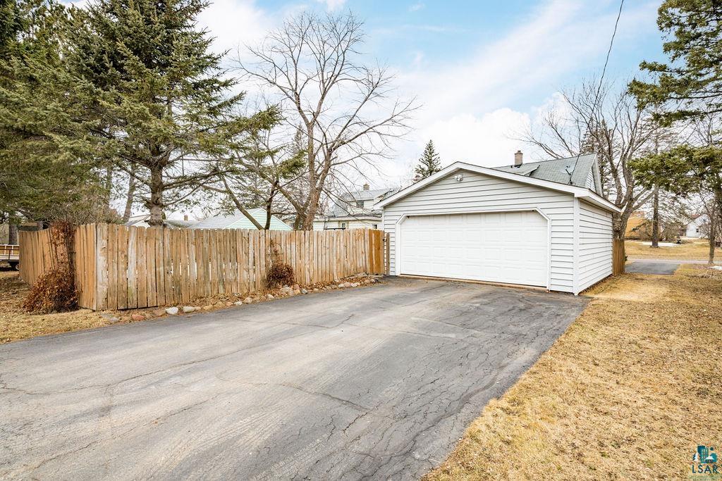 116 Oak Street Proctor, MN 55810 - Photo 3 of 21 Gallery Image 3