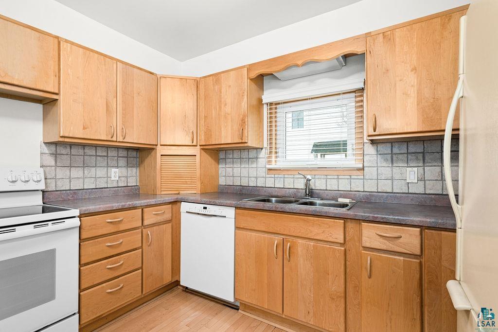 116 Oak Street Proctor, MN 55810 - Photo 4 of 21 Gallery Image 4