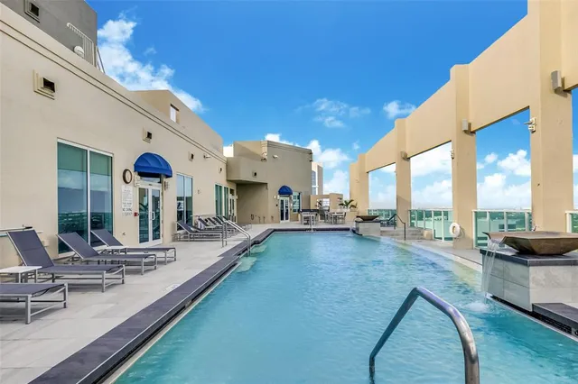 $3,595,000 | 350 Southeast 2nd Street, Unit GPH10, Fort Lauderdale, FL 33301