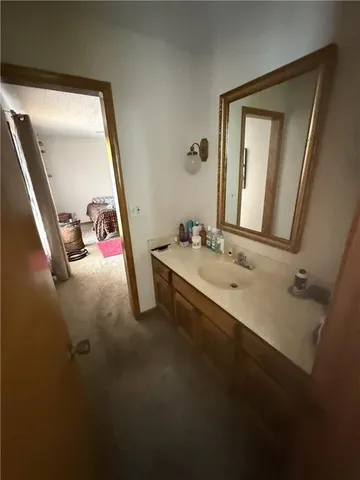 $290,000 | 6225 North Normandy Drive, Gladstone, MO 64118