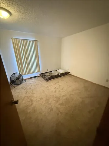 $290,000 | 6225 North Normandy Drive, Gladstone, MO 64118