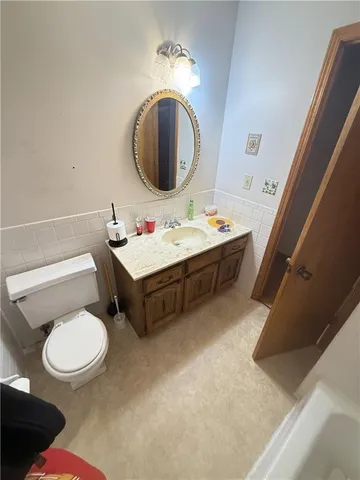 $290,000 | 6225 North Normandy Drive, Gladstone, MO 64118