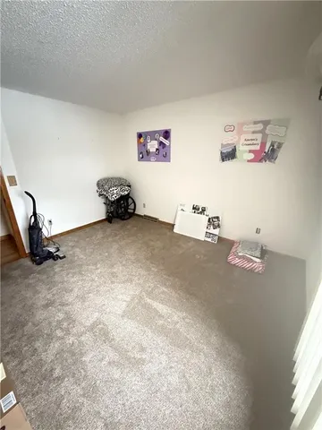 $290,000 | 6225 North Normandy Drive, Gladstone, MO 64118