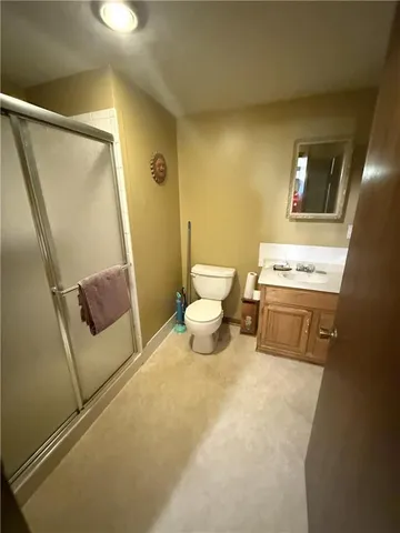 $290,000 | 6225 North Normandy Drive, Gladstone, MO 64118