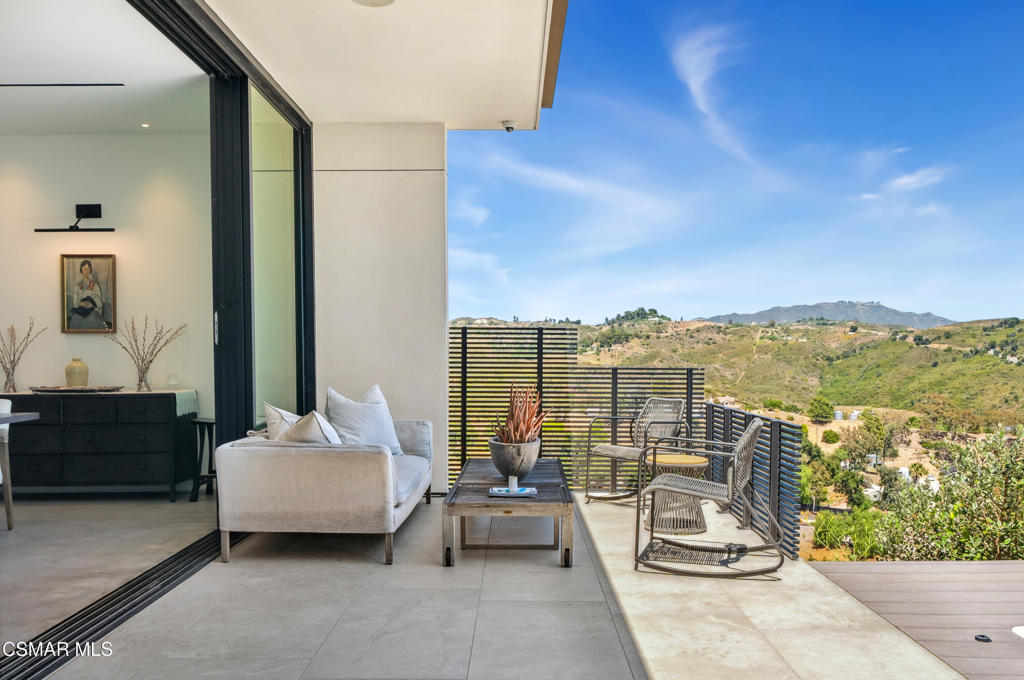 33433 Decker School Road Malibu, CA 90265 - Photo 16 of 64